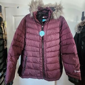 NWT 3x Plus Sz Free Country Maroon Power Down Warm Winter Coat w/ Faux Fur Trim
